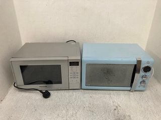 PANASONIC NN-E28JMM MICROWAVE OVEN IN SILVER TO INCLUDE SWAN RETRO MICROWAVE IN BLUE: LOCATION - D17