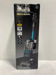 SHARK CORDED UPRIGHT LIFT-AWAY VACUUM CLEANER - MODEL: NZ69OUK - RRP:£250: LOCATION - C16