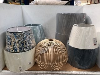 QTY OF JOHN LEWIS & PARTNERS LAMP SHADES TO INCLUDE POLYESTER 35CM SHADE IN CREAMY: LOCATION - C7