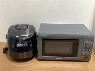 DAEWOO 20L 800W MICROWAVE WITH DEFROST SETTING TO INCLUDE DREW & COLE CLEVER CHEF 5L DIGITAL MULTICOOKER: LOCATION - C3