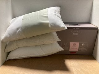 4 X ASSORTED BEDDING ITEMS TO INCLUDE JOHN LEWIS & PARTNERS SOFT TOUCH EXTRA FIRM PILLOW: LOCATION - B1