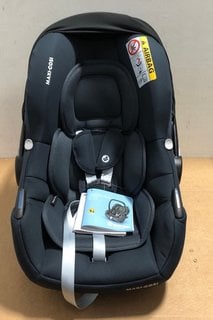 MAXI COSI CABRIOFIX I - SIZE CHILDRENS CAR SEAT IN NAVY: LOCATION - B4