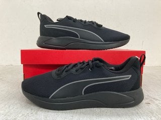 PUMA SOFT FOAM RESOLVE MODERN TRAINERS IN BLACK- UK SIZE 8: LOCATION - D1