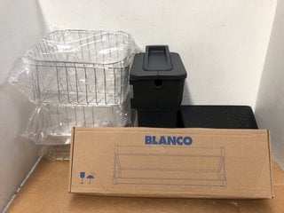 QTY OF KITCHEN ITEMS TO INCLUDE BLANCO SINGOLO KITCHEN BIN FOR BASE CABINET: LOCATION - B14