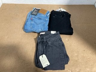 3 X LEVI STRAUSS & CO WOMENS JEANS TO INCLUDE 721 HIGH RISE SKINNY JEAN - UK SIZE: 24 x 28: LOCATION - A 17