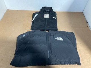 PUMA KIDS CLASSIC TRICOT SUIT IN BLACK - UK SIZE: 15-16Y / XL TO INCLUDE THE NORTH FACE KIDS PUFFER JACKET IN BLACK - UK SIZE: XL - RRP: £ 95.00: LOCATION - A 17