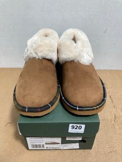 BARBOUR ELOISE BOOTIE SLIPPERS IN CAMEL UK SIZE 8 - RRP: £44: LOCATION - A1