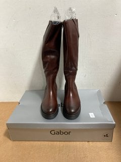 GABOR BROOK MEDIUM CALF FIT LEATHER RIDER BOOTS IN BROWN - UK SIZE 5 - RRP:£190: LOCATION - A1