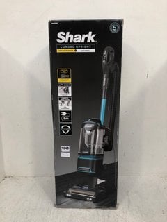 SHARK CORDED UPRIGHT VACUUM CLEANER - MODEL NO. NZ690UK RRP £250: LOCATION - AR2