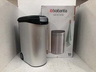 BRABANTIA 40L TOUCH BIN IN CHROME TO INCLUDE CURVER PETLIFE DOG FOOD CONTAINER: LOCATION - AR2