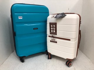 AMERICAN TOURISTER MID-SIZE SUITCASE IN LIGHT BLUE TO INCLUDE BRITISH TRAVELLER MID-SIZE CASE IN CREAM: LOCATION - AR2