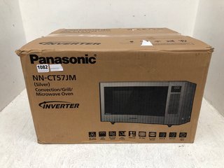 PANASONIC CONVECTION/GRILL/MICROWAVE OVEN - MODEL NO. NN-CT57JM RRP £244: LOCATION - AR4