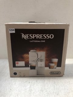 NESPRESSO LATTISSIMA ONE COFFEE MACHINE IN WHITE: LOCATION - AR14