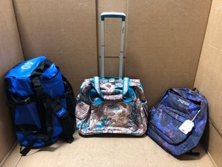 3 X ASSORTED BAGS TO INCLUDE JANSPORT SUPERBREAK ONE BACKPACK IN NIGHT SKY: LOCATION - AR16