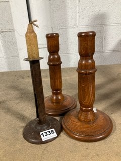 3 X ANTIQUE CANDLESTICKS: LOCATION - AR20