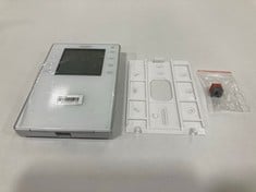 SIEMENS ROOM OPERATOR UNIT KNX WITH SENSORS WHITE QMX3.P74 - RRP £360