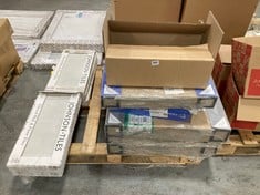 PALLET OF ASSORTED ITEMS TO INCLUDE MYSON PREMIER COMPACT TYPE 22 600 X 700MM RADIATOR WHITE