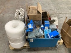 PALLET OF ASSORTED ITEMS TO INCLUDE FFX TWINFAST WOODSCREWS 8 X 1 1/2