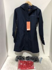 4 X ASSORTED ADULTS CLOTHING ITEMS TO INCLUDE BERGHAUS OMEARA LONG SHELL JACKET IN DARK BLUE SIZE UK 8 .