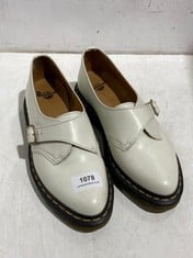 DR MARTENS AGNES WHITE LEATHER LOAFERS WITH BUCKLE - SIZE 5 - RRP £154