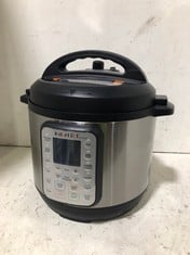 INSTANT POT DUO PLUS 9-IN-1 5.7L MULTI-USE PRESSURE COOKER