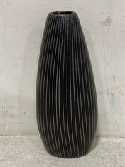 12 X STONE THE CROWS MEDIUM SLIM VASE IN BLACK - ITEM NO. 315107