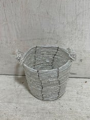 192 X STONE THE CROWS BASKET - WHITE - DIA 7CM - TOTAL RRP £960