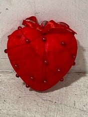 160 X STONE THE CROWS MEDIUM RED HEART WITH BEADS - TOTAL RRP £480