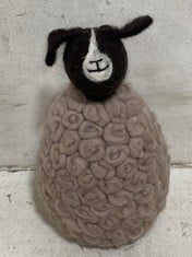 32 X STONE THE CROWS LARGE UPRIGHT JACOB SHEEP - TOTAL RRP £512