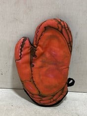 100 X STONE THE CROWS CRAB - MITT-0 - TOTAL RRP £1000