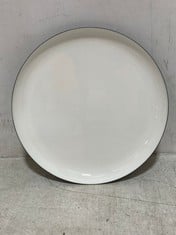 24 X STONE THE CROWS LARGE ROUND DISH - DIAMETERMETERMETERMETER 28CMS - TOTAL RRP £624