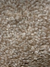 APPROX 4 X 4M ROLLED CARPET IN SANDSHELL (COLLECTION ONLY)