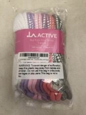 50X ASSORTED KIDS SOCKS TO INCLUDE LA ACTIVE BIG KIDS GRIP SOCKS 8-10 YEARS .