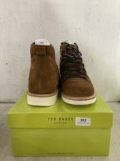 TED BAKER RADINS IN TAN SIZE UK12 TO INCLUDE MEN’S OXFORD DRESS LACE UP SHOE IN SIZE EUR 47.