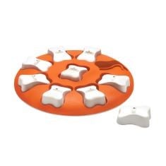 29X ASSORTED PET ITEMS TO INCLUDE OUTWARD HOUND NINA OTTOSSON DOG SMART ORANGE INTERACTIVE TREAT PUZZLE DOG TOY, SAFE BASKERVILLE ULTRA MUZZLE, SIZE 3, PATENTED HUMANE DESIGN, BREATHABLE, DOG CAN PAN