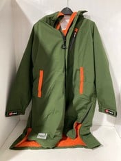 RED ORIGINAL PRO CHANGE JACKET LONG SLEEVE PARKA GREEN SIZE SM RRP- £160