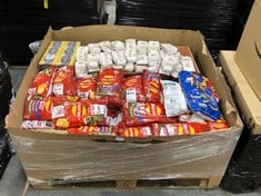 PALLET OF ASSORTED FOOD TO INCLUDE WALKERS LIGHTLY SALTED 6 X 25G PACK OF CRISP - BBE: 10/2024 (ZONE 2) (KERBSIDE PALLET DELIVERY)