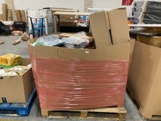 PALLET OF ASSORTED ITEMS TO INCLUDE BANKERS BOX 2 X 70L BB PROSTORE STORAGE BOX TO INCLUDE NINJA FOODI AIR FRYER - MODEL NO. AF500UK (ZONE 3) (KERBSIDE PALLET DELIVERY)