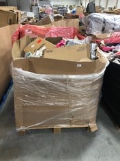 PALLET OF ASSORTED ITEMS TO INCLUDE BABY EINSTEIN 4 IN 1 KICKIN TUNES (ZONE 6) (KERBSIDE PALLET DELIVERY)