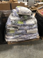 PALLET OF ALPHA CHICKEN AND RICE DOG FOOD 15KG - BBE: 23/11/2024 (ZONE 7) (KERBSIDE PALLET DELIVERY)