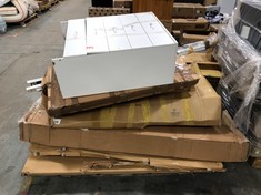 PALLET OF ASSORTED ITEMS TO INCLUDE 5 DRAWER CHEST IN WHITE (ZONE 7) (KERBSIDE PALLET DELIVERY)