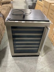 HISENSE UNDER COUNTER WINE FRIDGE IN STAINLESS STEEL (ZONE 1)