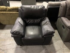 STATIC ARMCHAIR IN BLACK LEATHER (ZONE 8)