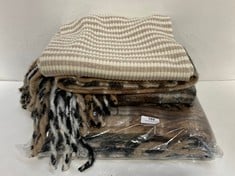 3 X ASSORTED SCARFS TO INCLUDE GRAFENAU SCARF TAUPE / WHITE - TOTAL RRP £226