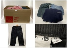 15 X ASSORTED MEDIUM ADULT CLOTHING ITEMS TO INCLUDE COOL HARBOR WIDE LEG JEAN TROUSERS RED - SIZE M (RRP £98)