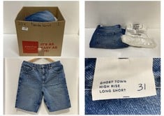 20 X ASSORTED LARGE ADULT CLOTHING ITEMS TO INCLUDE GHOST TOWN HIGH RISE LONG DENIM SHORT LIGHT BLUE - SIZE 31