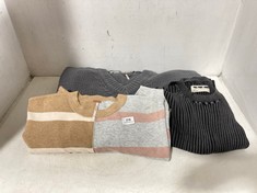 3 X ASSORTED SMALL ADULT CLOTHING ITEMS TO INCLUDE ALLI V-NECK PULLOVER KNIT JUMPER GREY - SIZE S - TOTAL RRP £420