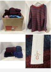 20 X ASSORTED LARGE ADULT CLOTHING ITEMS TO INCLUDE LINKS STRIPED PULLOVER KNIT JUMPER RED / BLUE - SIZE L (RRP £140)