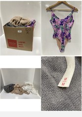 20 X ASSORTED MEDIUM ADULT CLOTHING ITEMS TO INCLUDE LOOSE KNIT CARDIGAN TAN - SIZE M (RRP £148)