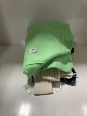 3 X ASSORTED SMALL ADULT CLOTHING ITEMS TO INCLUDE LUNA PULLOVER JUMPER GREEN - SIZE S - TOTAL RRP £508